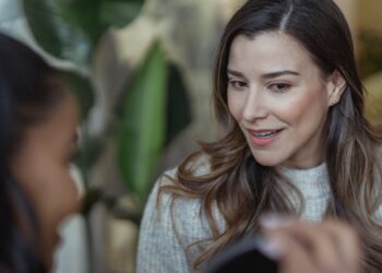law firm client retention, client retention, Dubai Lawyers, client retention in Dubai, US Client retention, Dubai client retention
